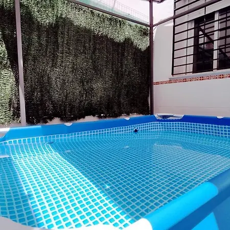 公寓 Apartamento Con Piscina Privada 塞维利亚